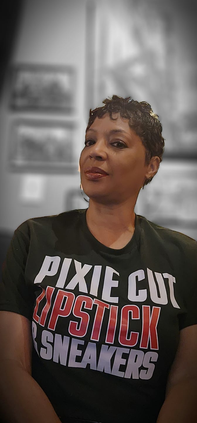 Customer photo review of Pixie Cut, Lipsitck, & Sneakers Tshirt