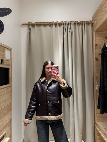 Customer photo review of Chaqueta Pu Sherpa Brown