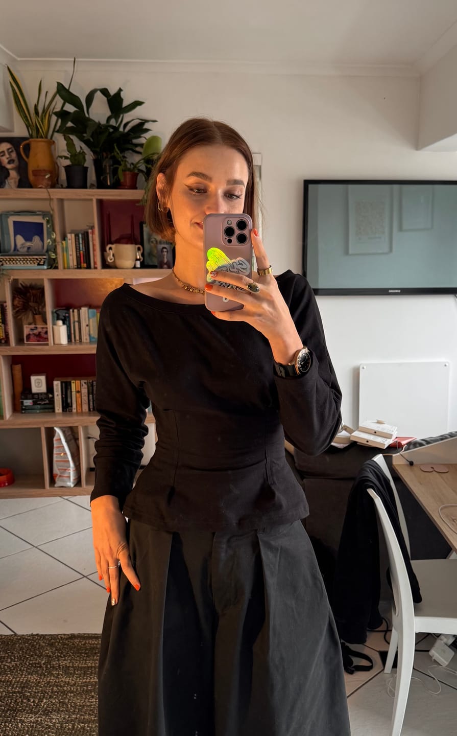 Customer photo review of Contour Tee Long Sleeve - Black