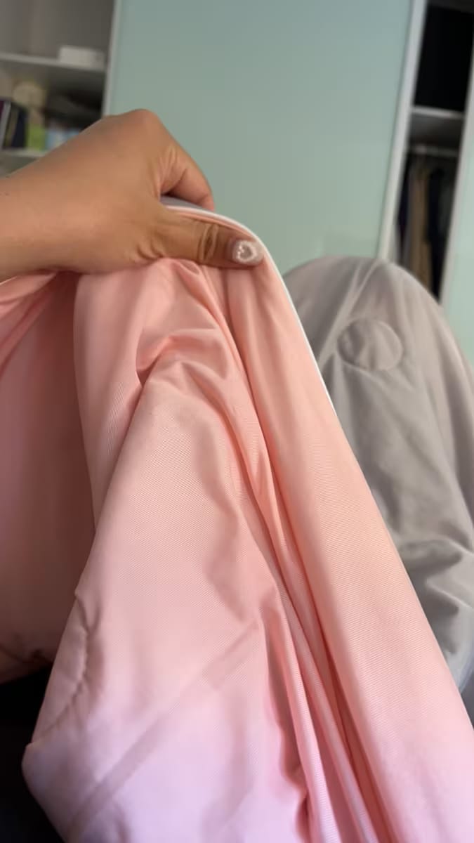 Customer photo review of Ice Silk Kühlende Sommerdecke – Twin- & Queen-Size