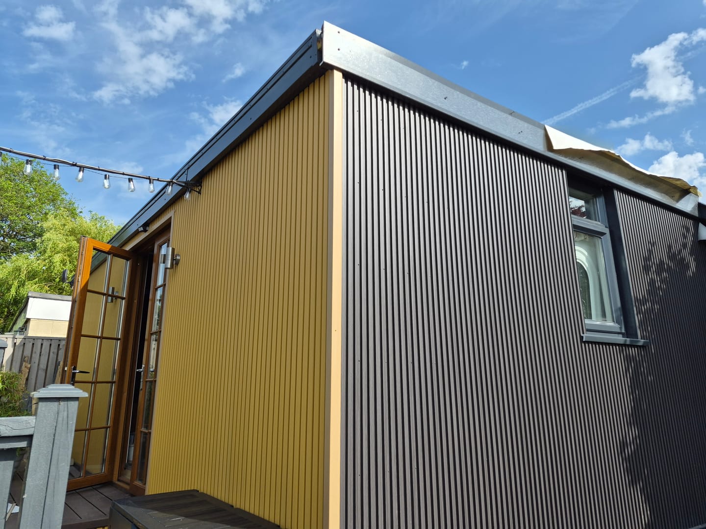 Customer photo review of Exterior Seamless Outdoor Panels 2.4m × 2.4m (16 Panels Per Pack) Multiple Colours