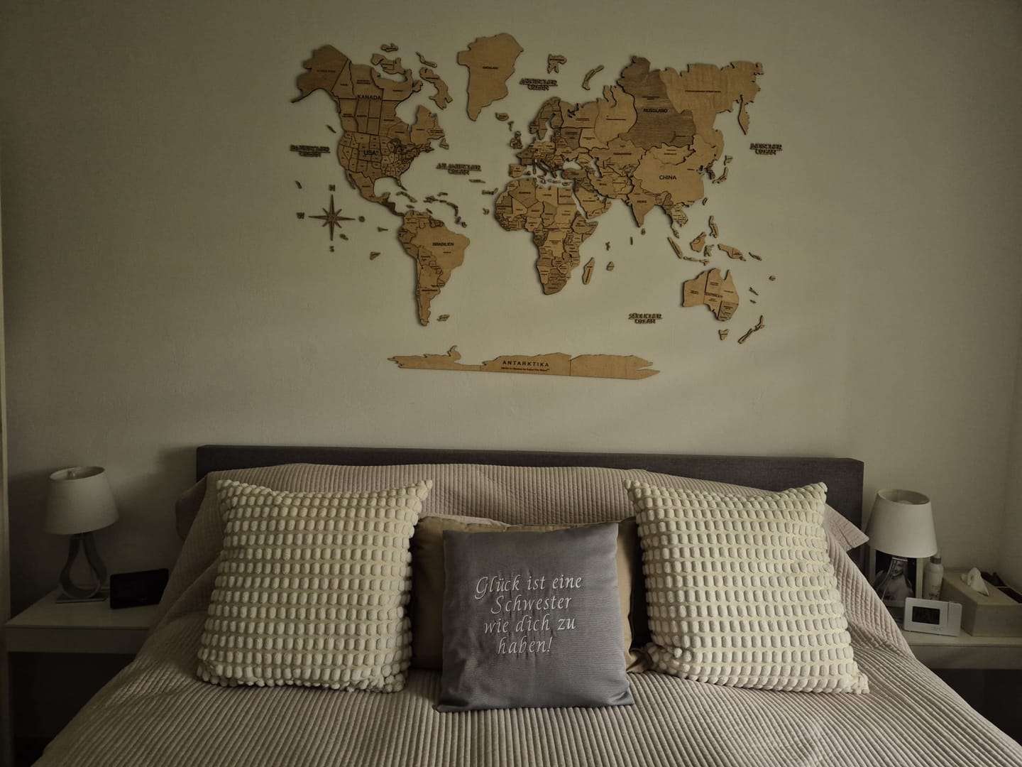 Customer photo review of 3D Wooden World Map Gold