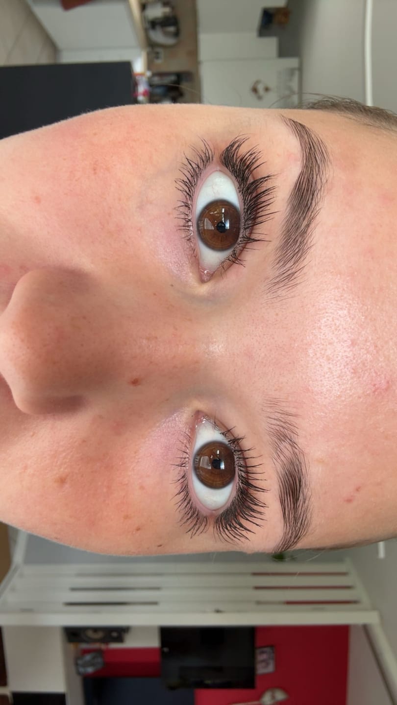 Customer photo review of SÉRUM DE CROISSANCE POUR CILS
