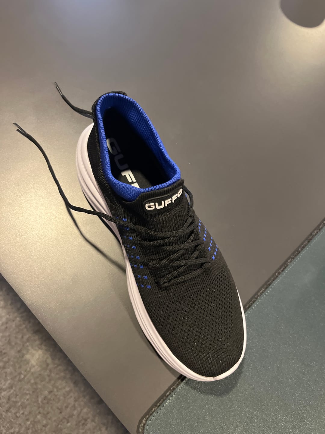 Customer photo review of GUFFO FLOW | Tenis ergonómicos de alto confort
