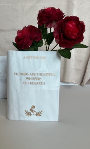 Customer photo review of Vază Decorativă Acrilic - Trandafir Gratuit & Ambalaj Cadou