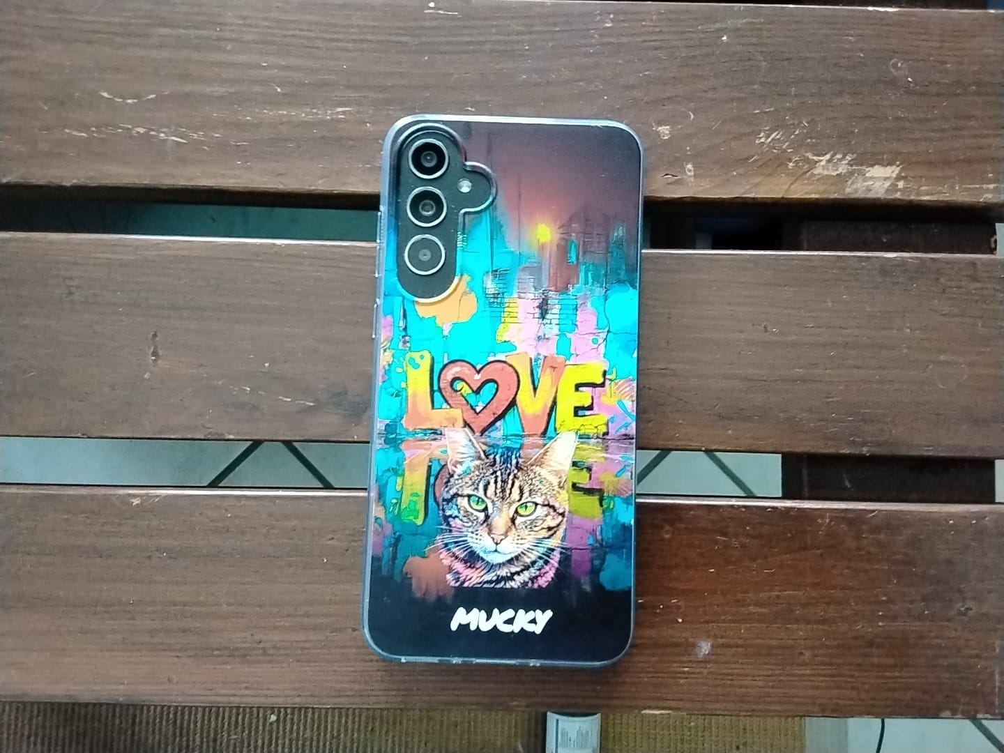 Customer photo review of Personalisierte Handyhülle - Graffiti