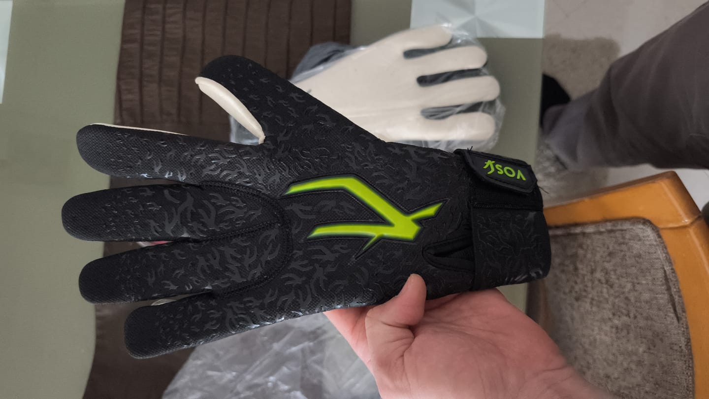 Customer photo review of VOS Match 2.0 Strapped - Black/Volt/White