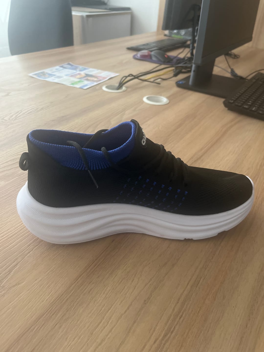 Customer photo review of GUFFO FLOW | Tenis ergonómicos de alto confort