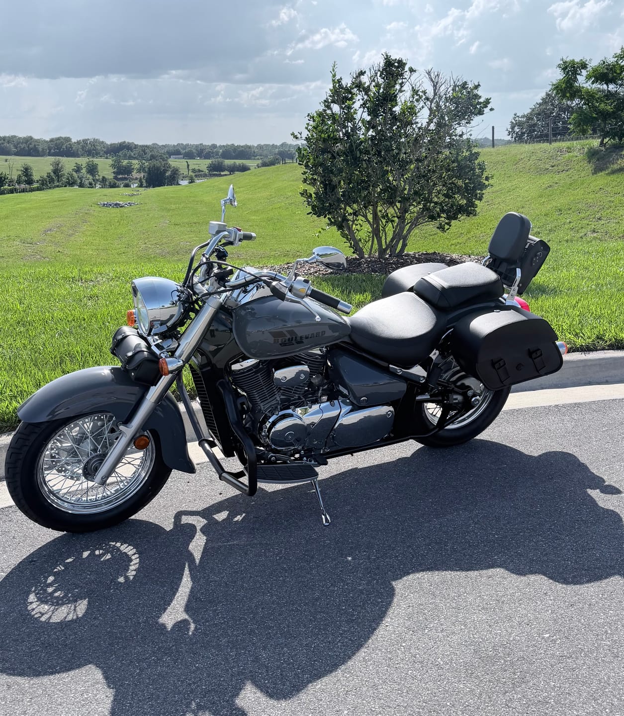 Customer photo review of 28L - Baelor Medium Hard Mount Suzuki Boulevard C50 VL800 Motorcycle Saddlebags