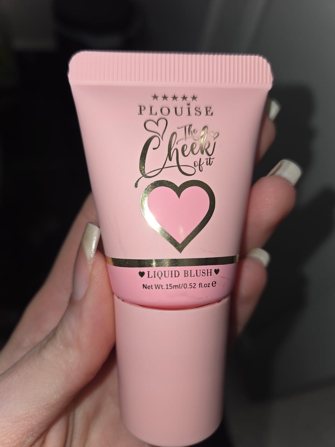 Reseña de la foto del cliente del rubor líquido The Cheek Of It Revista Legally Pink