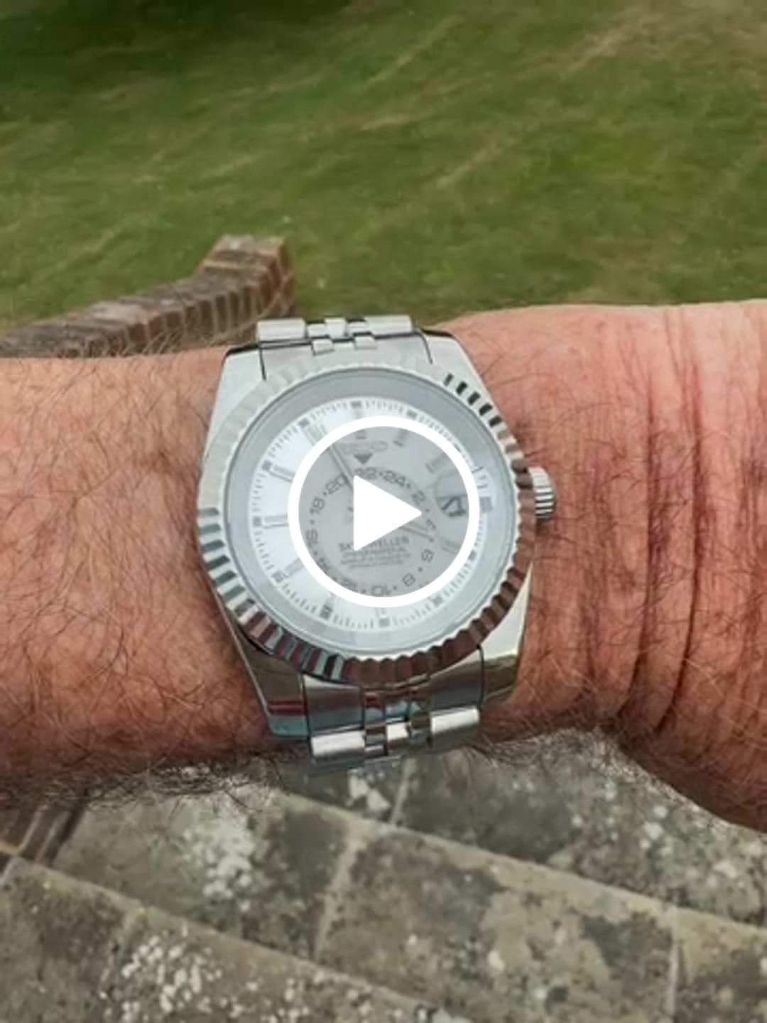 Customer video review of SeikoDweller Silver White