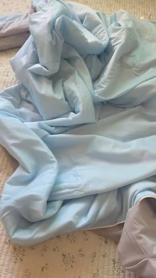 Customer photo review of Ice Silk Cooling Summer Blanket – Twin & Queen Sizes