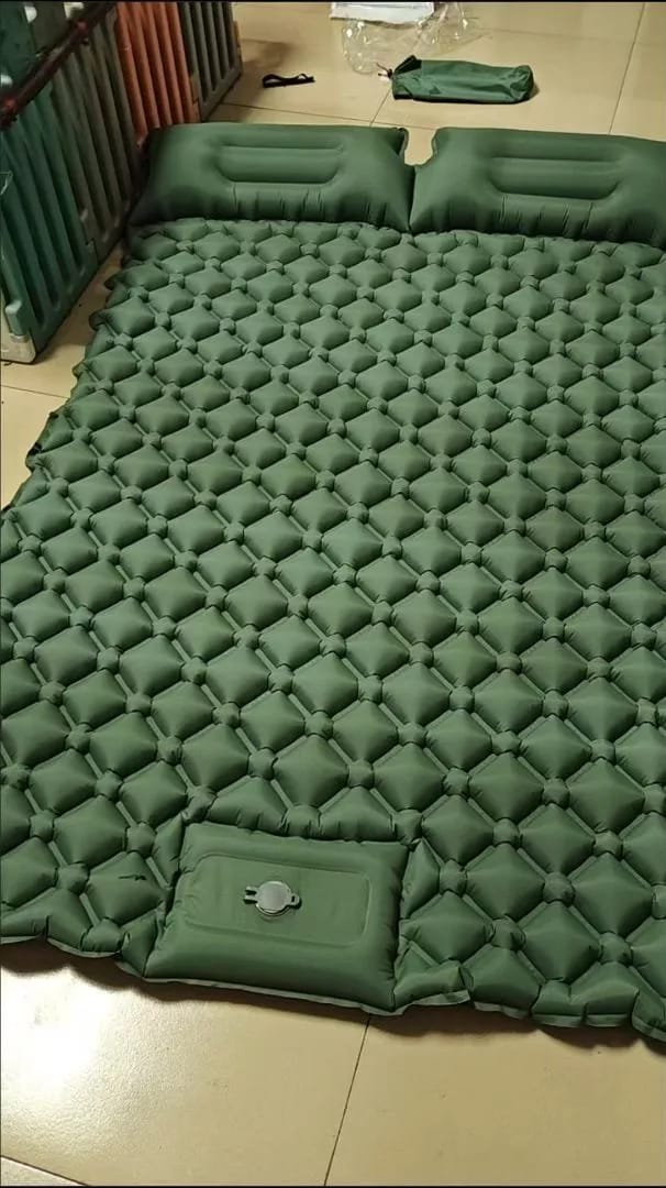 Customer photo review of Inflatable Double Camping bed – Durable – Built-in Pillow & Foot Pump - Air Mattress