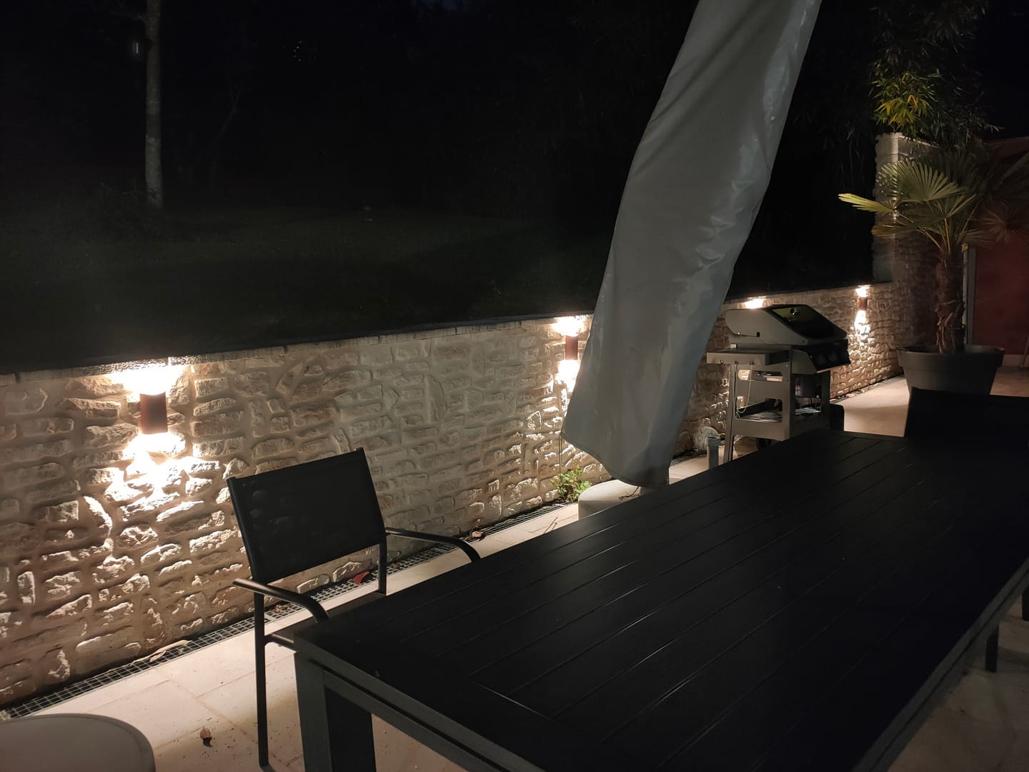 Customer photo review of OSRAM ENDURA® Style Up-Down Außenwandleuchte 12W Rost