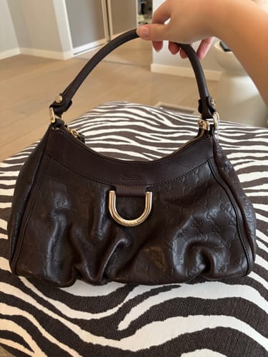 Customer photo review of Abbey D-Ring Small
