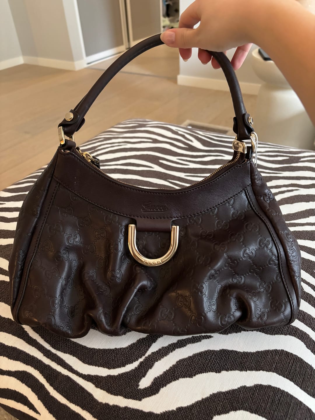 Customer photo review of Abbey D-Ring Small