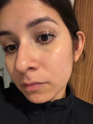 Customer photo review of Suero para pestañas y cejas