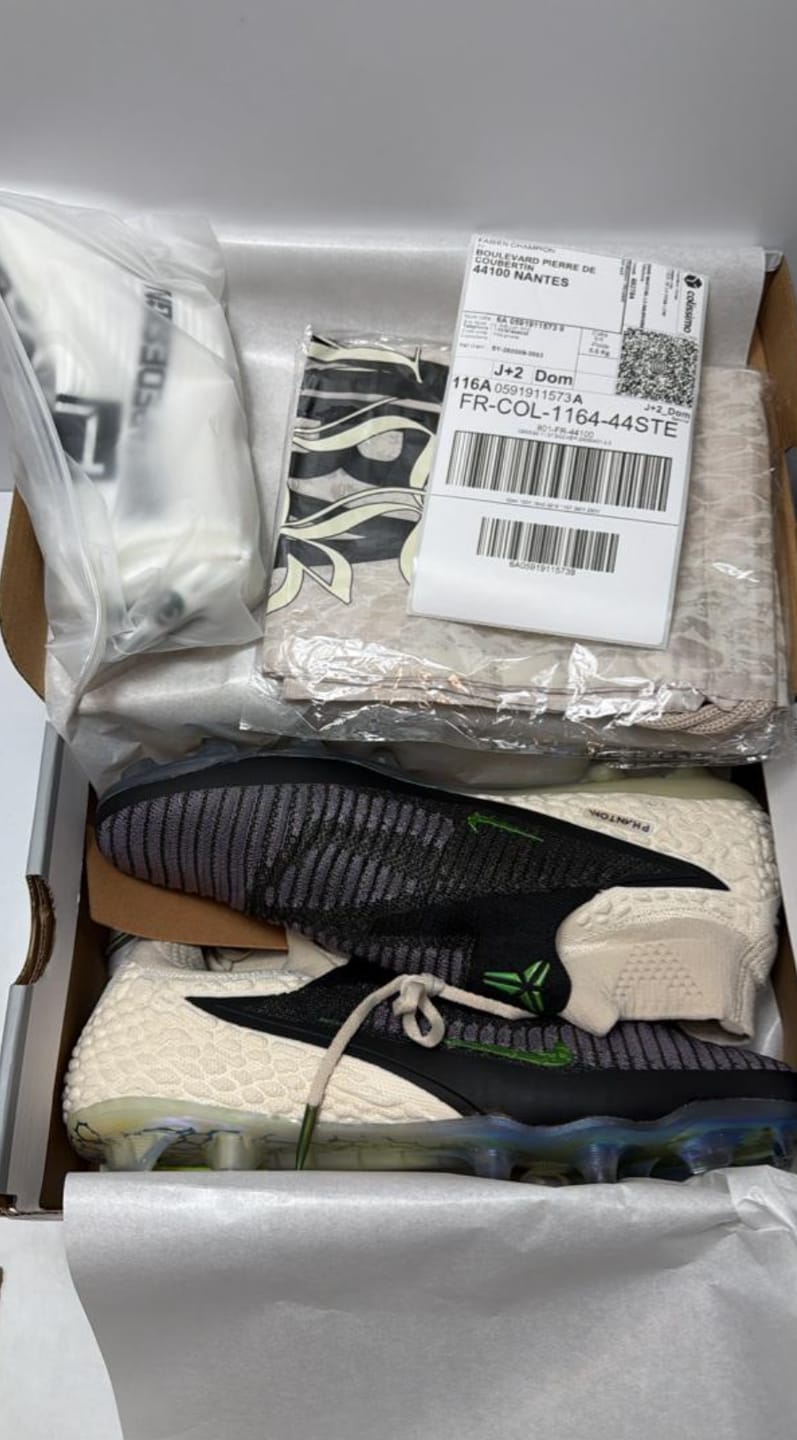 Customer photo review of PHANTOM 6 ELITE HIGH CUT FG - KOBE BRYANT MAMBA