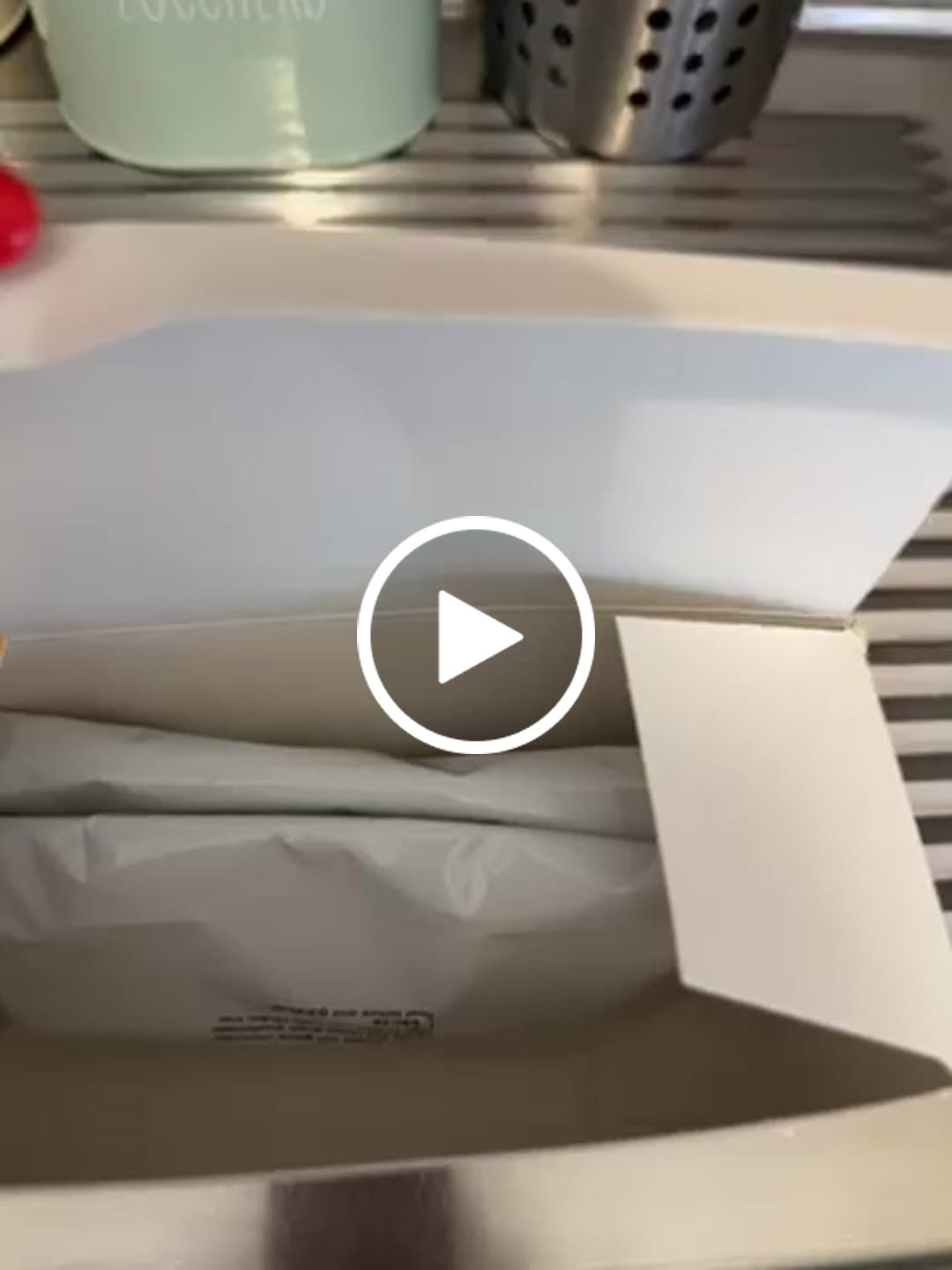 Customer video review of Frollini proteici con gocce di cioccolato