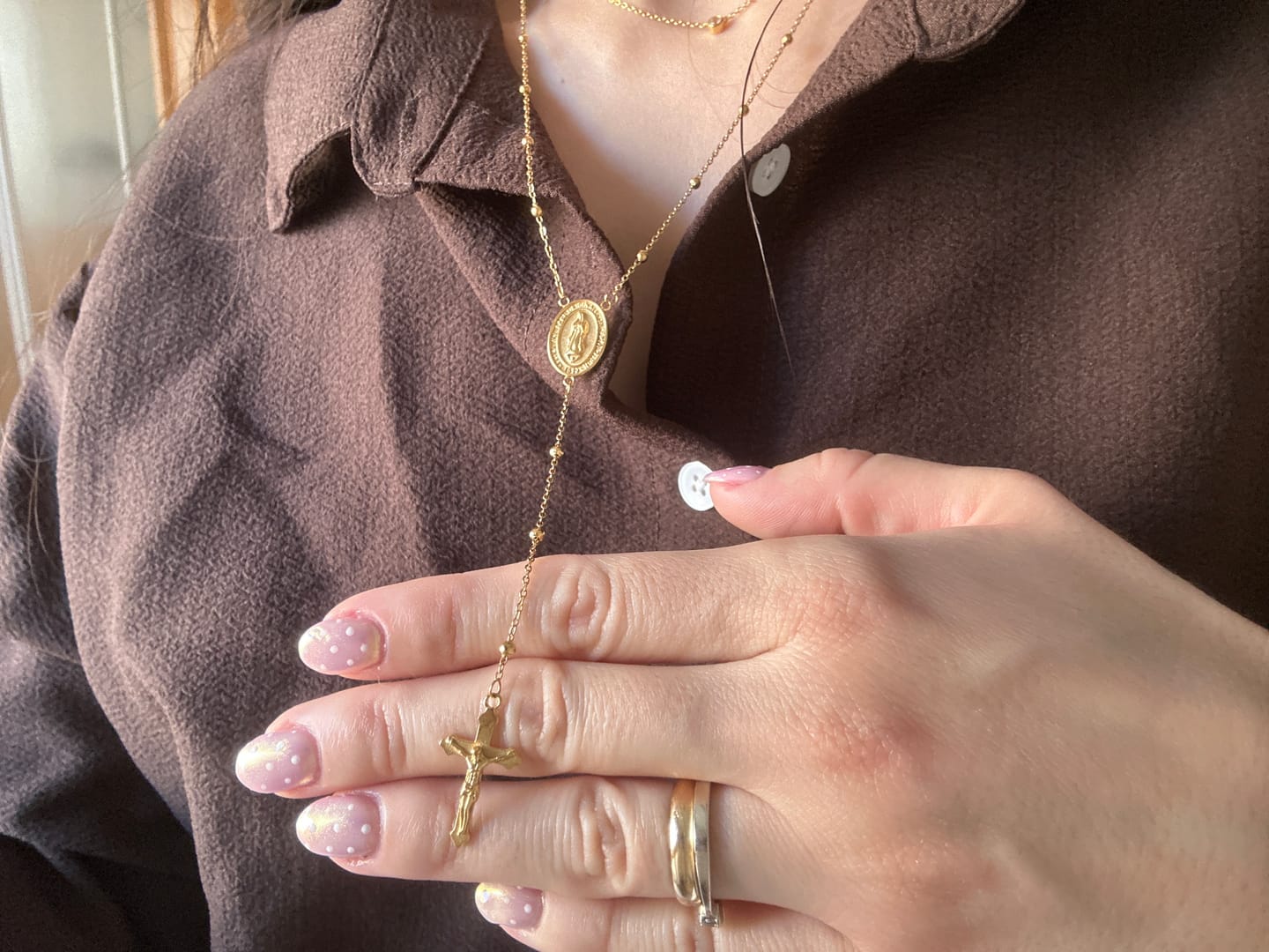 Customer photo review of Collar Virgen María Milagrosa