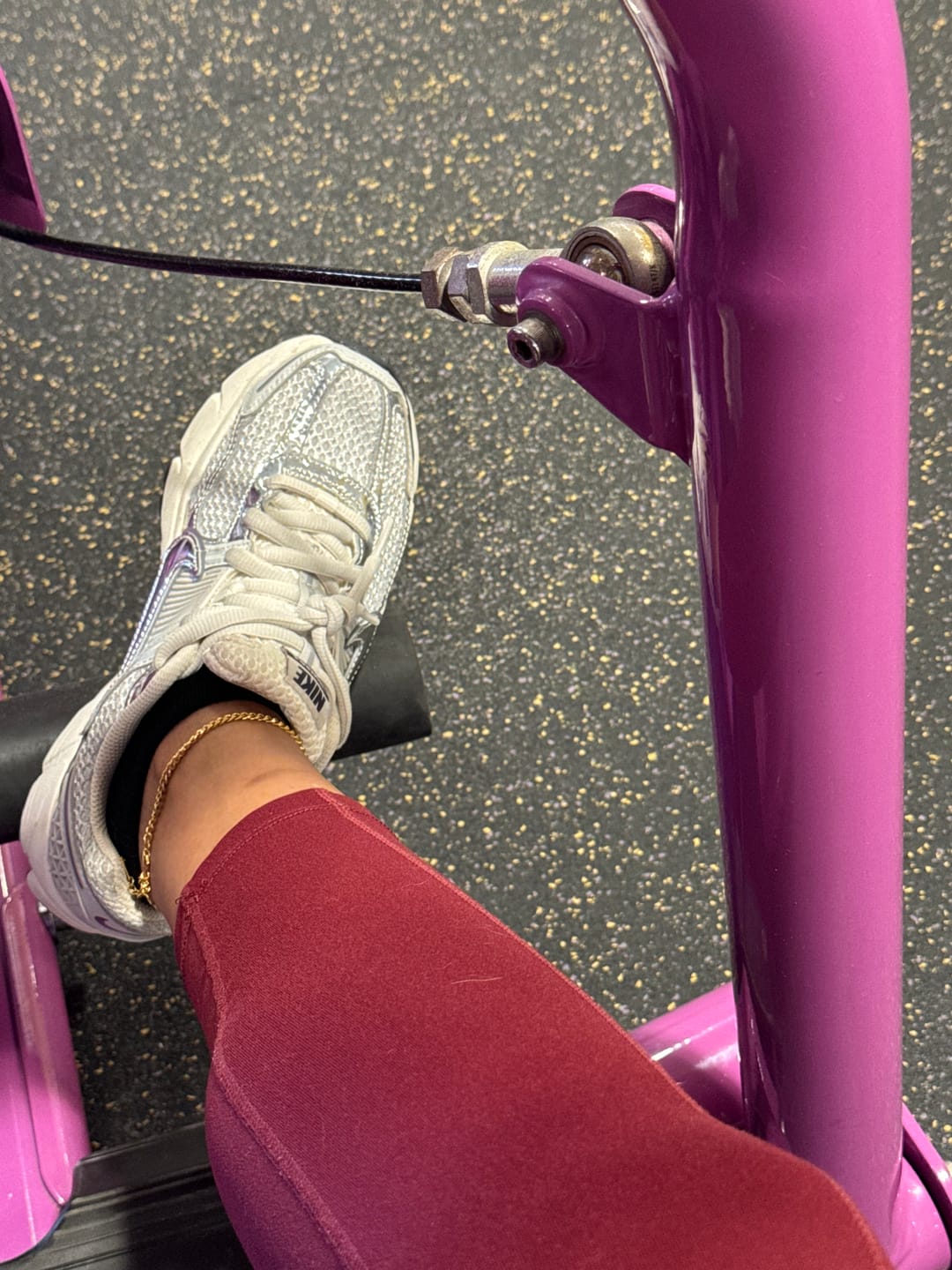 Customer photo review of Cuban Link Anklet - 3mm