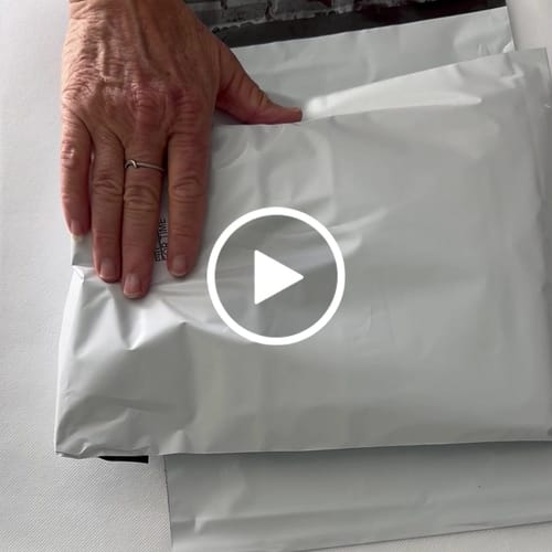 Customer video review of Fanfold Blank Thermal Shipping Labels (100 x 150mm / 4 x 6")