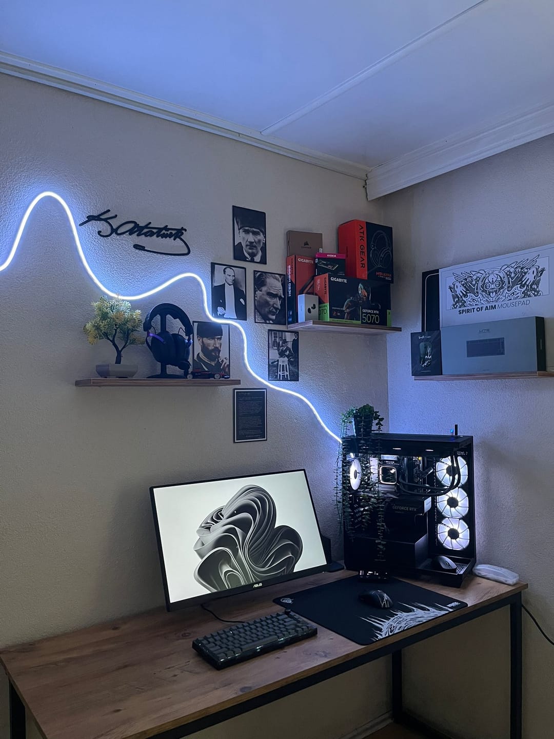 Customer photo review of Wraith Ace Series Poron Mousepad