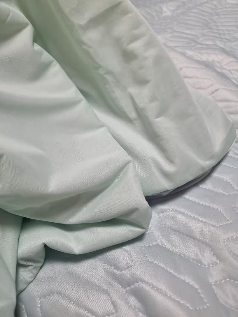 Customer photo review of Ice Silk Kühlende Sommerdecke – Twin- & Queen-Size