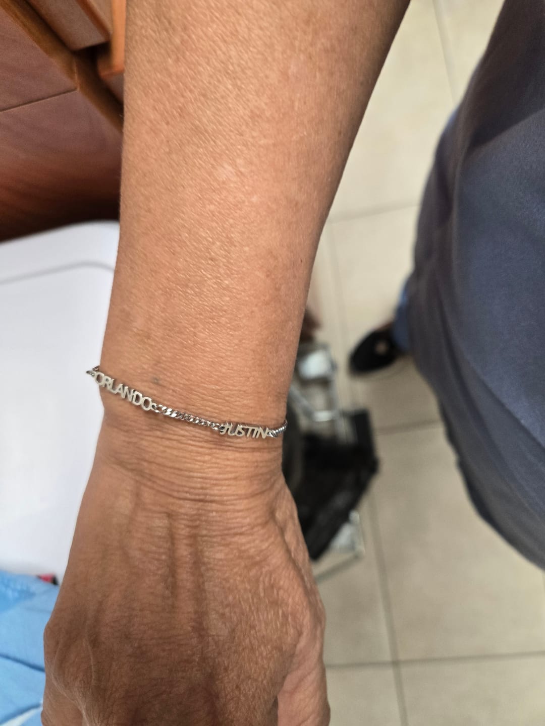 Customer photo review of Pulsera personalizada con nombre