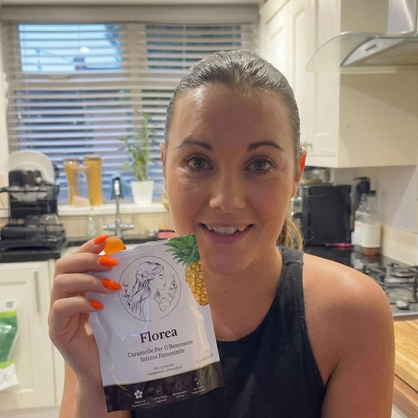 Customer photo review of Florea® | La Formula Completa per Riequilibrare la Flora Intima in 14 Giorni