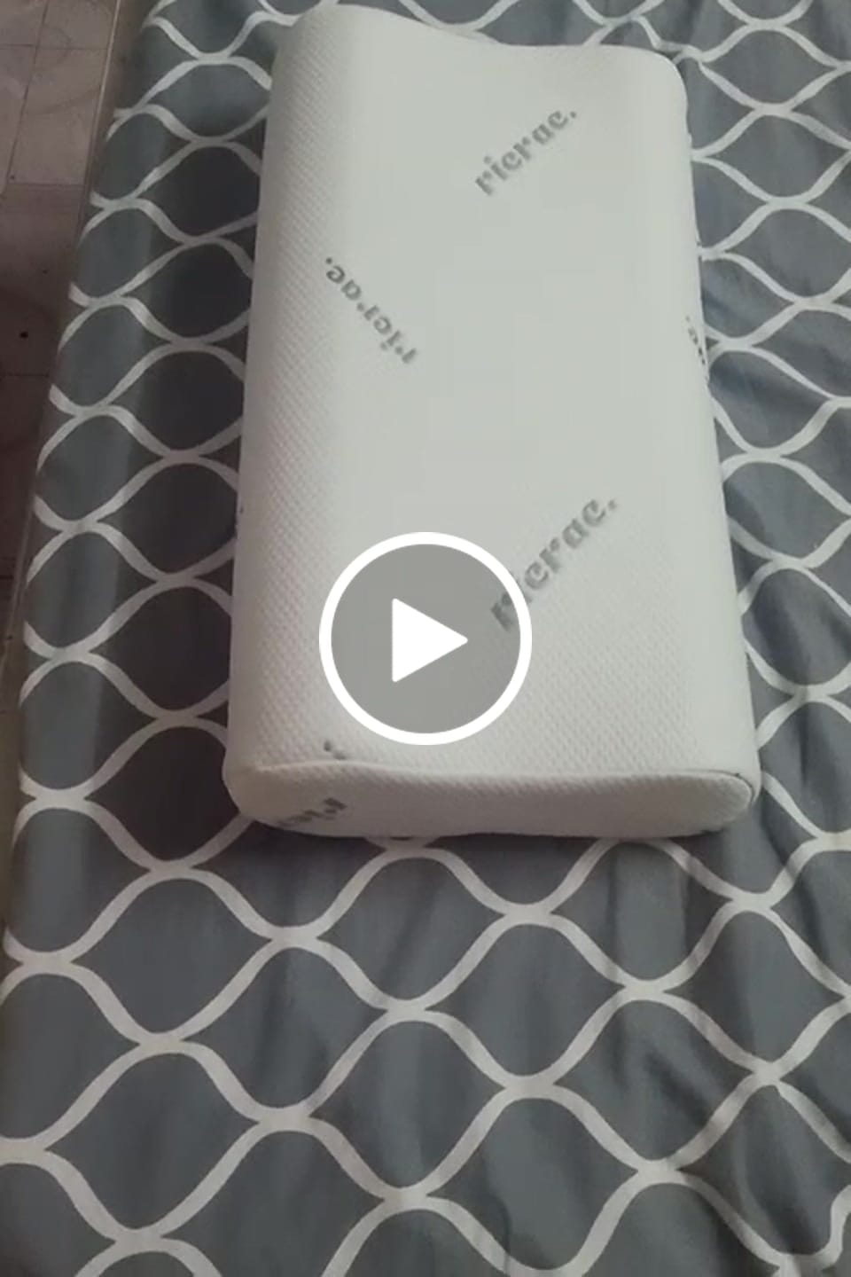 Customer video review of Contour Memory Foam Pillow suitable for Neck & Shoulder Pain