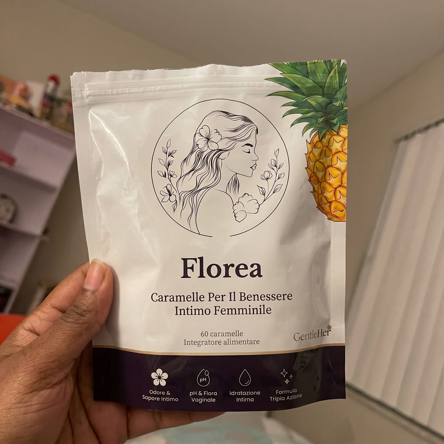 Customer photo review of Florea® | La Formula Completa per Riequilibrare la Flora Intima in 14 Giorni