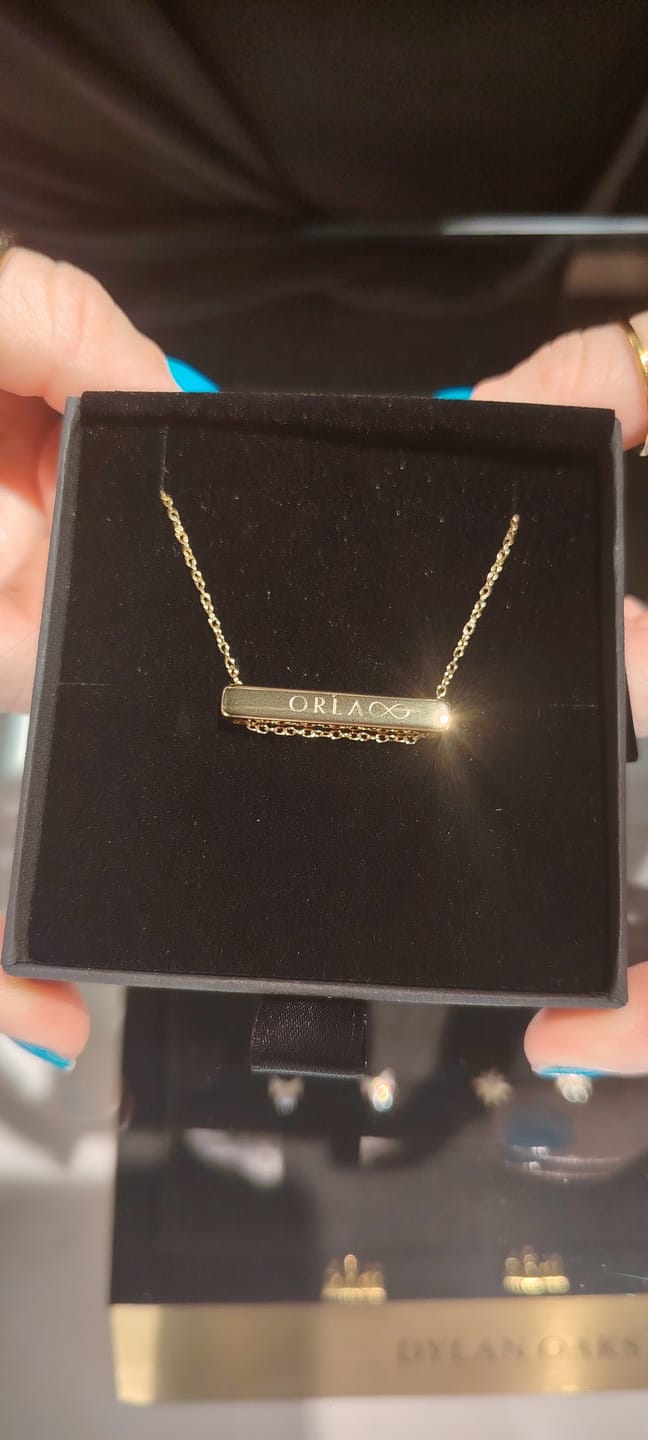 Customer photo review of 3cm Letter Bar Necklace in Gold Horizontal