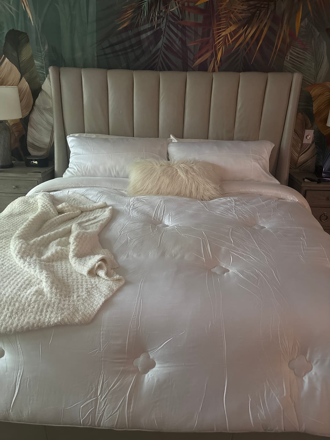 Customer photo review of Oversized Eucalyptus Cooling Comforter Set | Luxury Breathable Bedding | FLORÉ