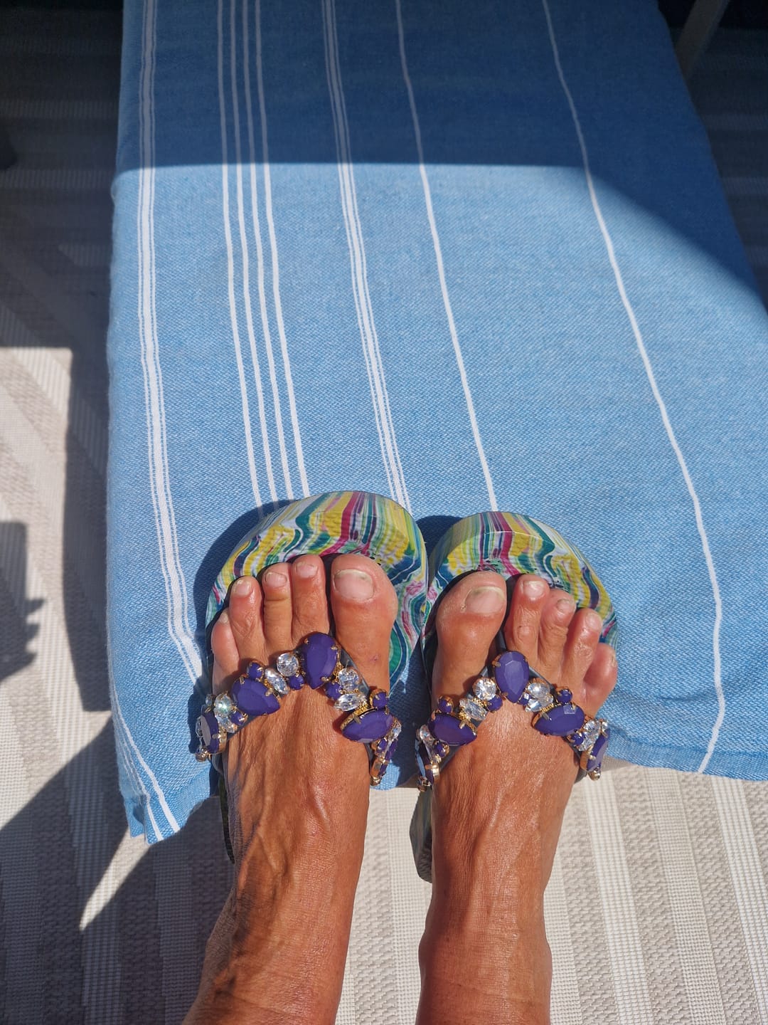 Customer photo review of Flip-Flop / Katja - Rainbow / B Ware - Druck kann sich lösen
