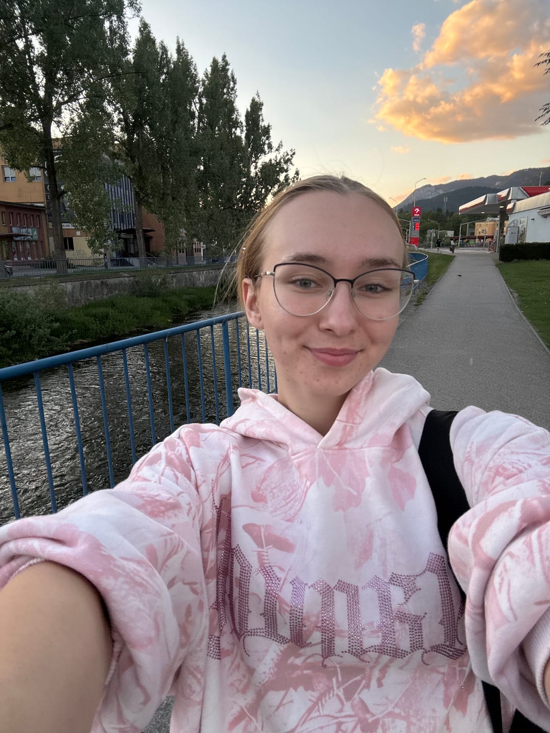 Customer photo review of W5168 - Camo Bling Hoodie