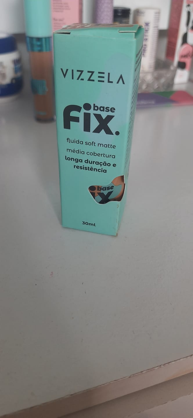 Customer photo review of Base Líquida FIX - Vizzela