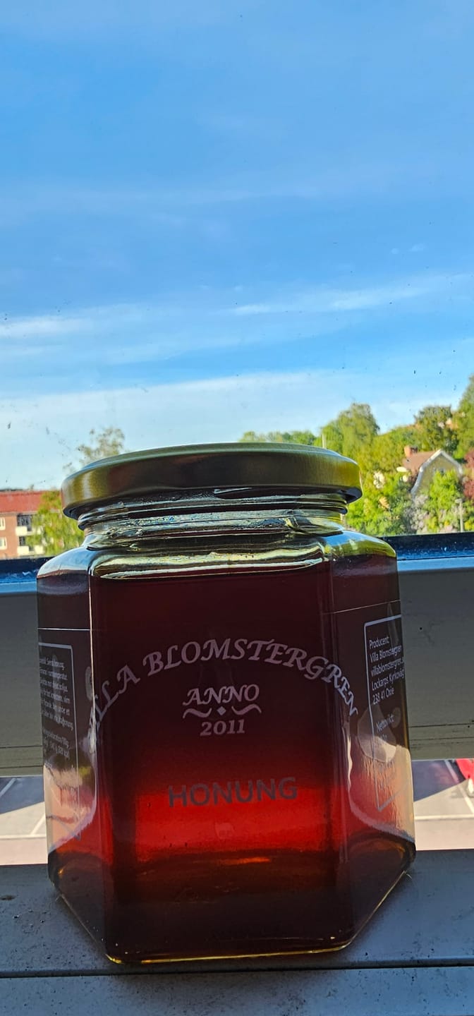 Customer photo review of 2 kg Svensk Flytande Honung (4 × 500 g) + Honungspump
