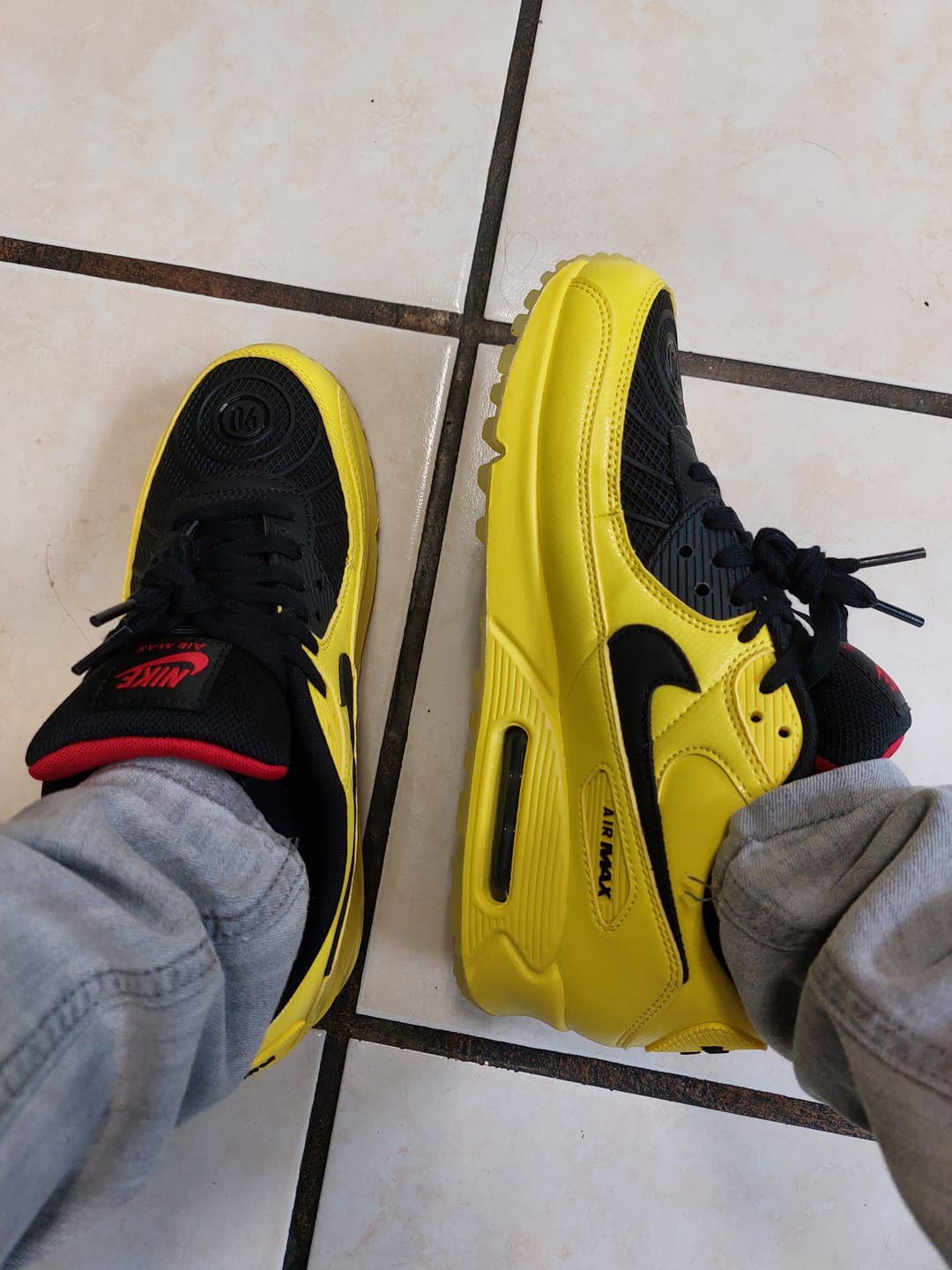 Customer photo review of Nike Air Max 90 "Total 90 Laser"