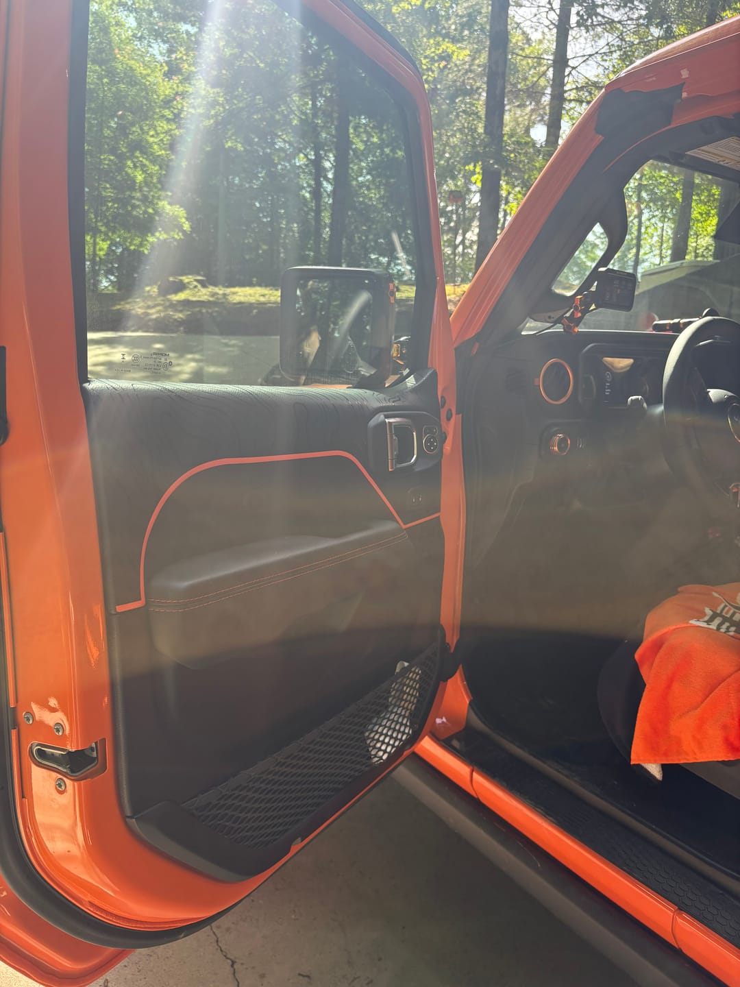 Customer photo review of 2018+ Wrangler JL Door Skins | Black Topo