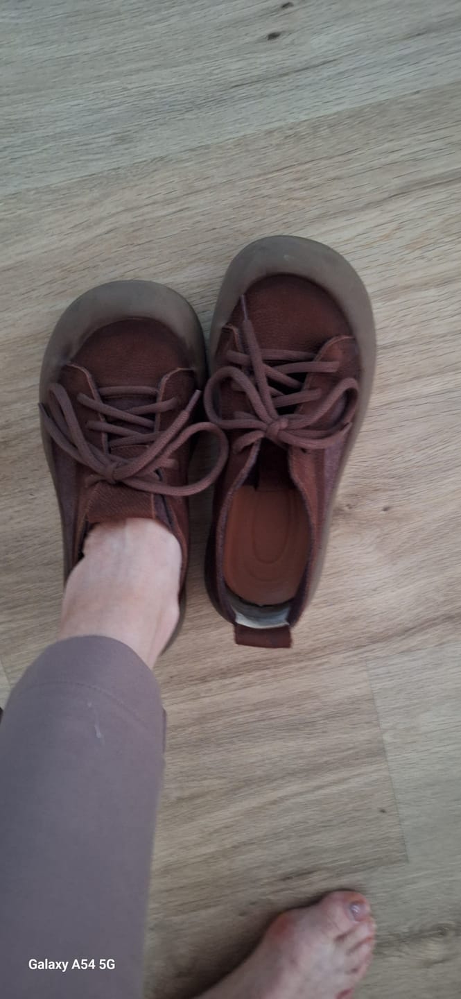 Customer photo review of Women Vintage Spring Genuine Leather Strap Flat Shoes