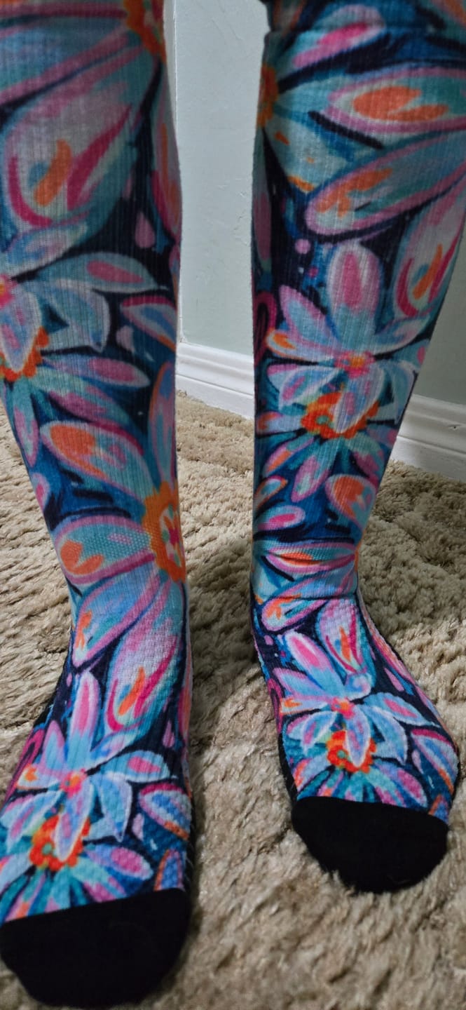 Customer photo review of Daisy Blue Compression Socks