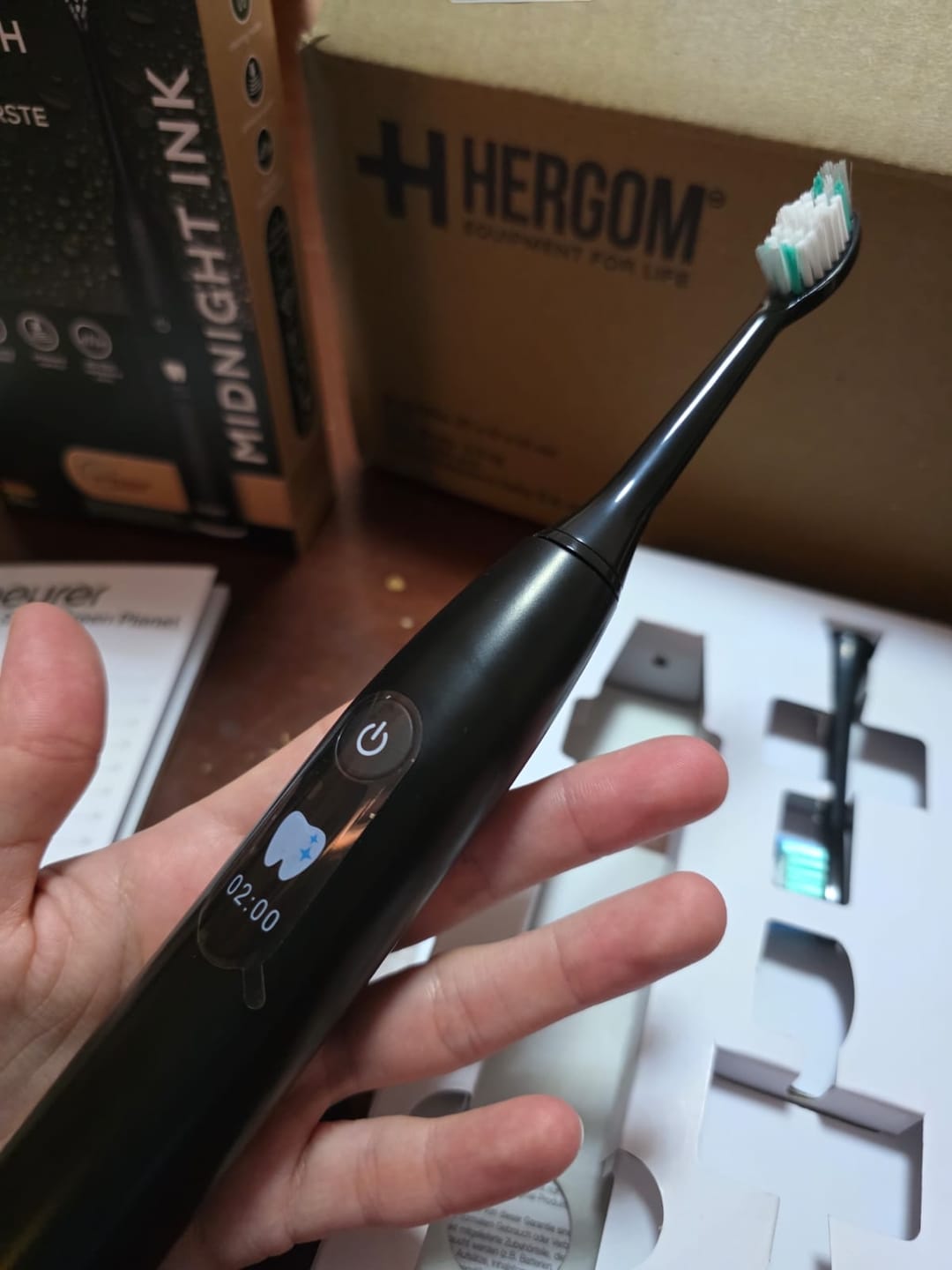 Customer photo review of Cepillo Dental Eléctrico Recargable | Sónico | Con 5 Programas de Limpieza y 2 Cabezales | Beurer