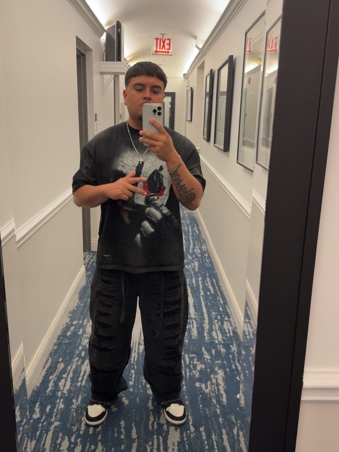 Customer photo review of 6004 - Destroyed Jeans