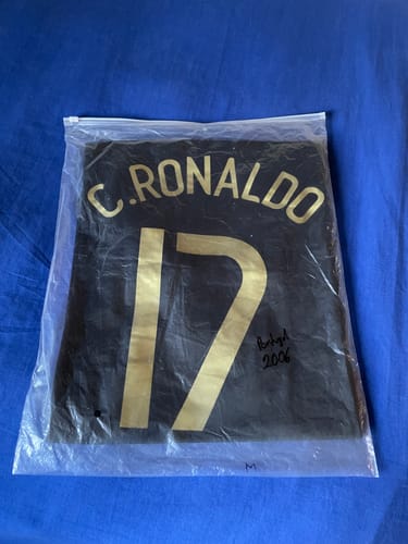 Customer photo review of C.RONALDO #17, Portugal Visitante 2006