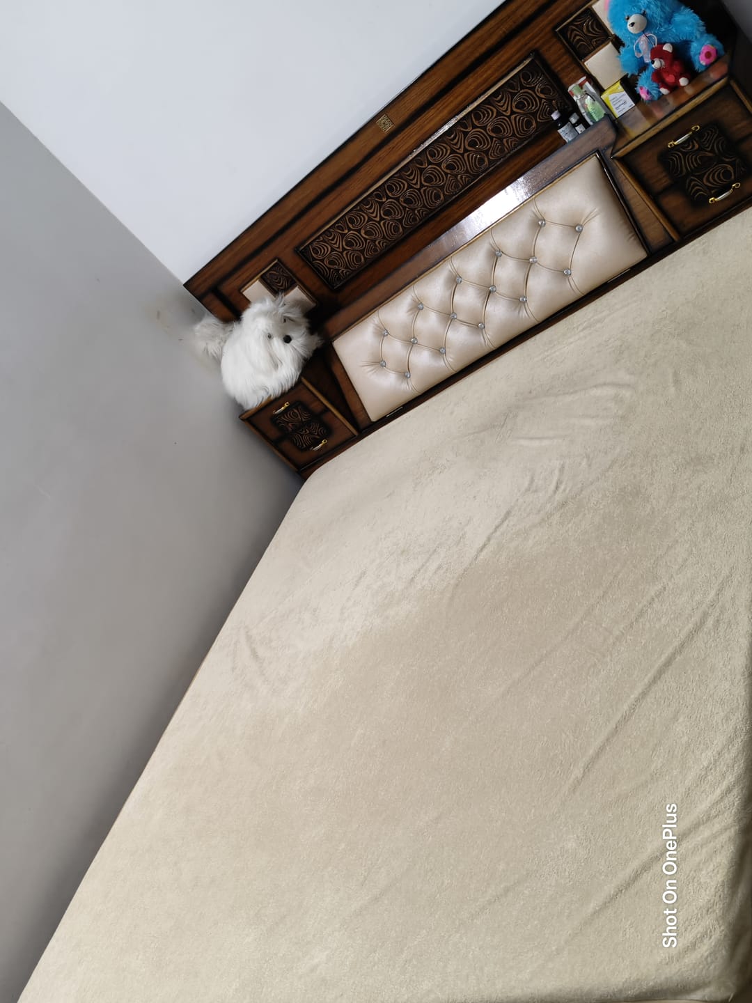 Customer photo review of Flo Aloe Vera Gel Infused Waterproof Mattress Protector