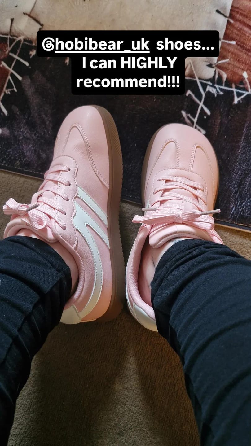 Customer photo review of Laurel - Wide Toe Shoes
