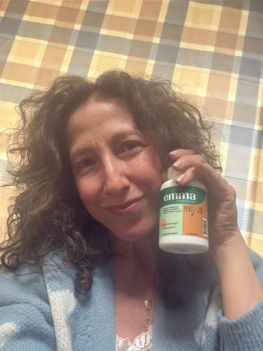 Customer photo review of Emma