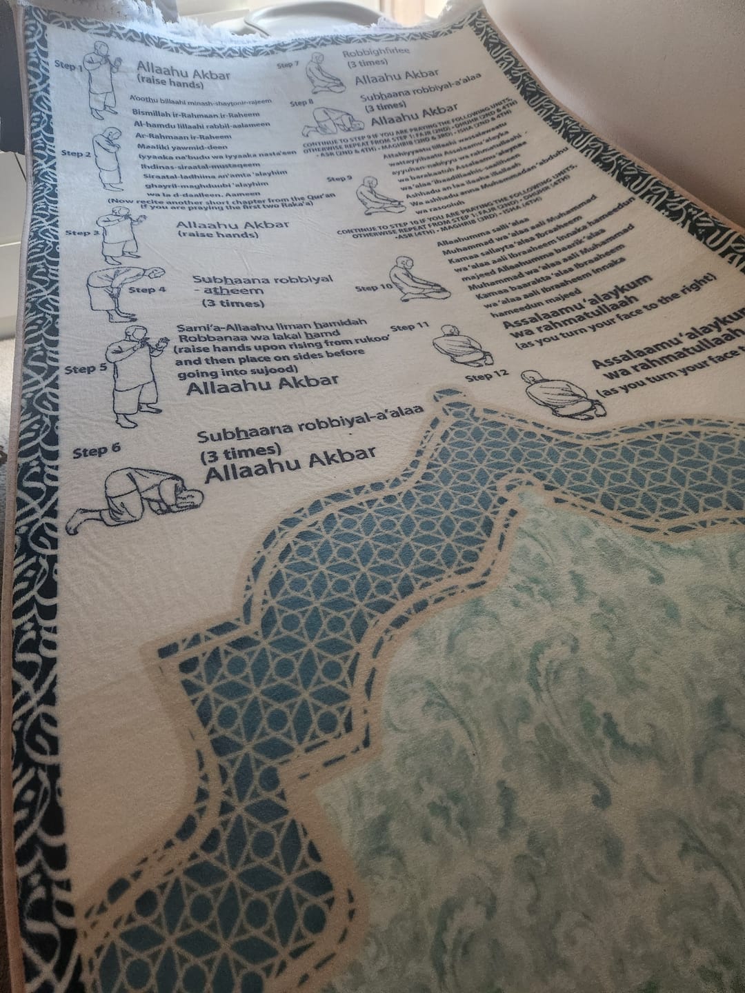 Customer photo review of Step-by-Step Phonetic Salah Padded Prayer Mat