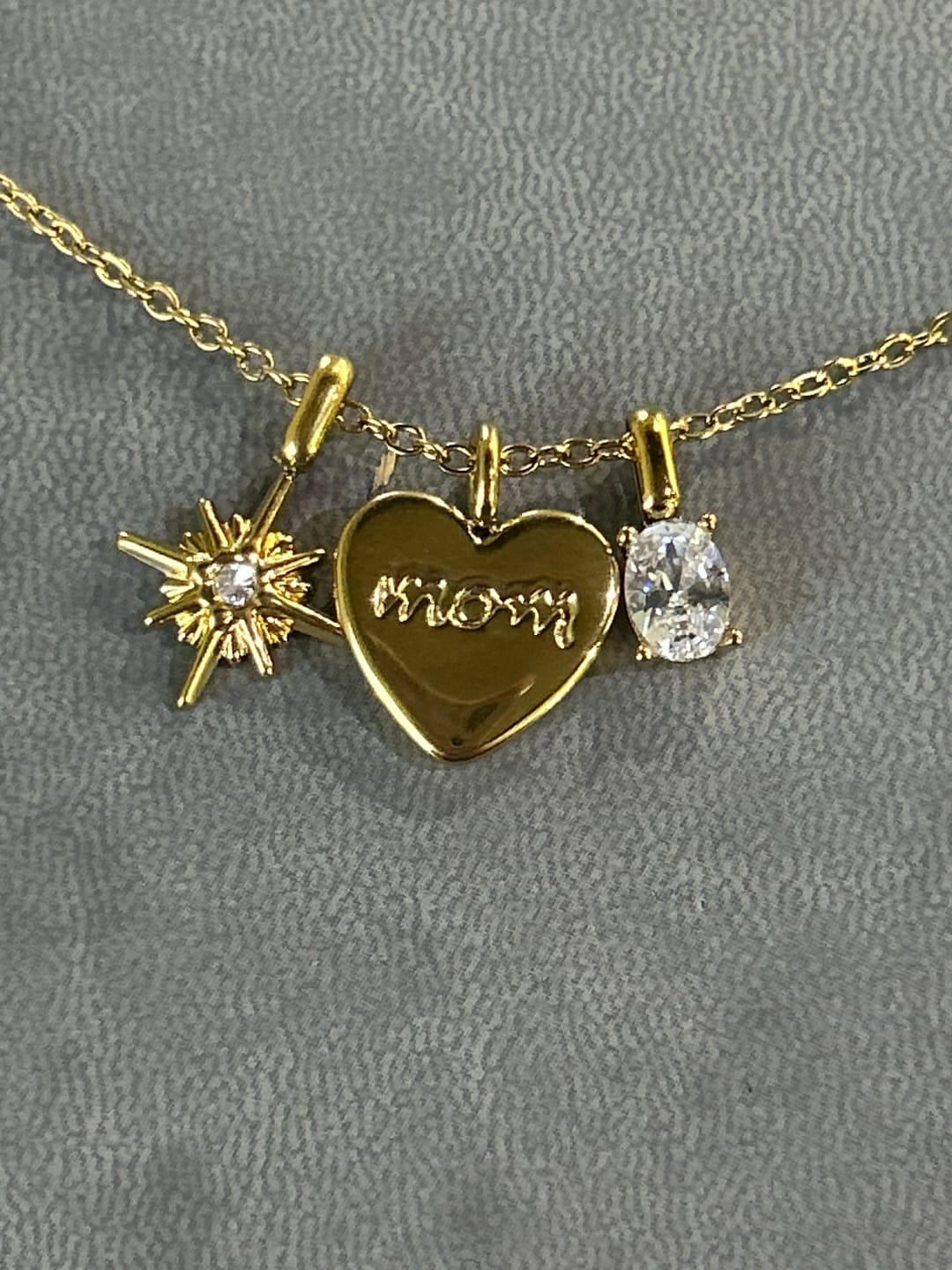 Customer photo review of Collar Pixie